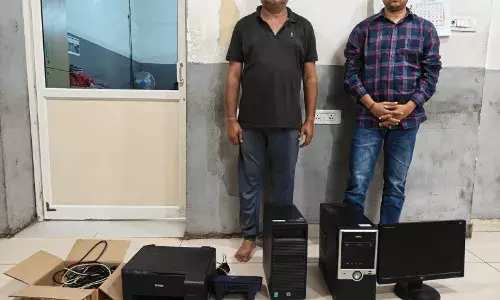 Two held for falsely promising govt 2BHK homes using fake allotment letters, āpolitical linksā