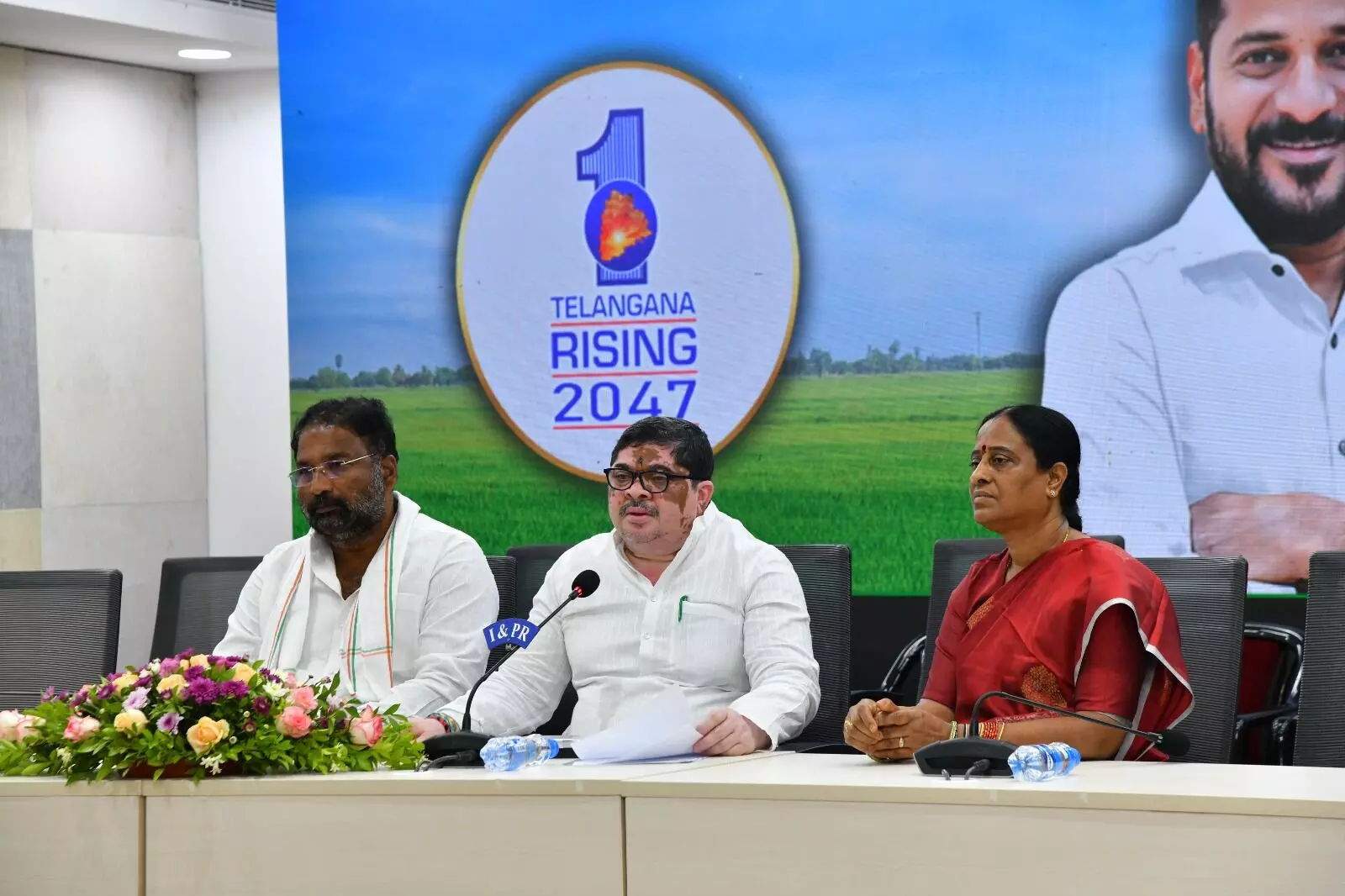 Delhi Chalo for BC reservations: Telangana CM, MPs to approach President of India for the bill Delhi Chalo for BC reservations: Telangana CM, MPs to approach President of India for the bill