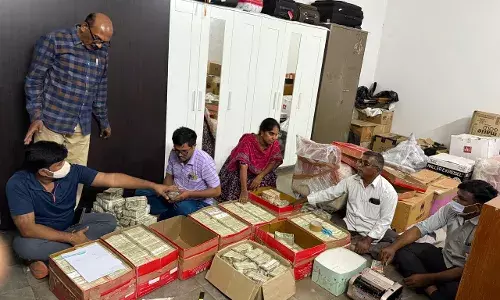 Andhra liquor scam: Investigators recover ā¹11 crore cash from cardboard boxes in Sulochana Guest House at Kacharam