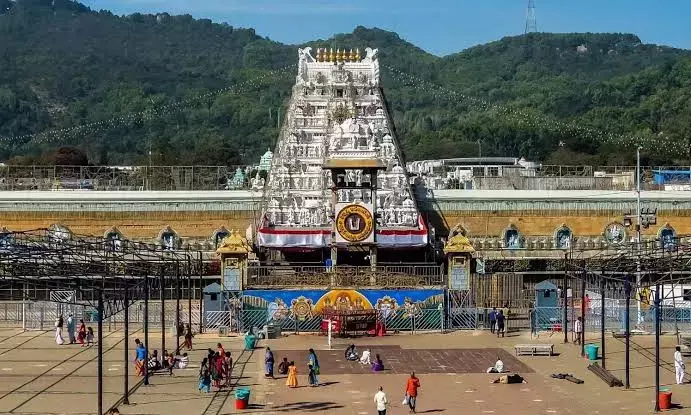 Tirumala Brahmotsavams draw 6 lakh devotees, Rs 25 Cr in hundi