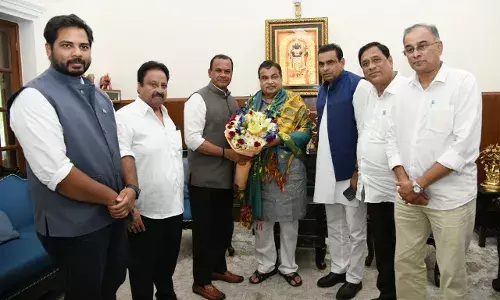 From RRR to LB Nagar-Malkapur flyover: Komatireddy urges Centre to fast-track key Telangana projects