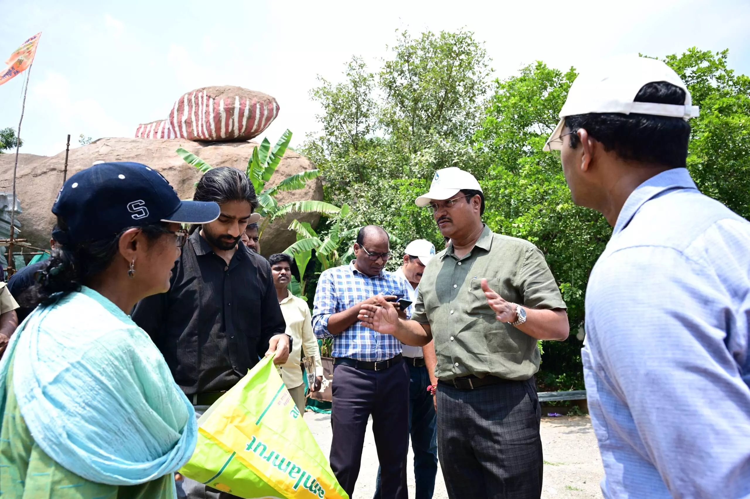 Hyderabad: HYDRAA to fence 200 acres of govt land in Puppalaguda to prevent encroachments Hyderabad: HYDRAA to fence 200 acres of govt land in Puppalaguda to prevent encroachments