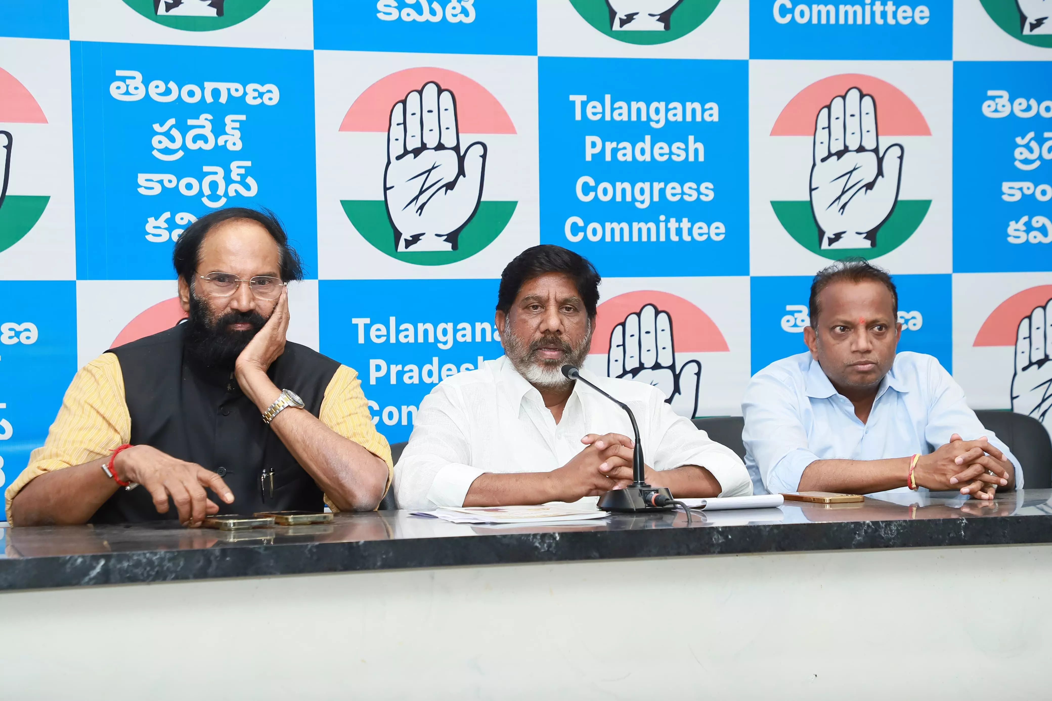 Telangana Congress opts for legal recourse for implementing 42 percent reservation of backward classes Telangana Congress opts for legal recourse for implementing 42 percent reservation of backward classes