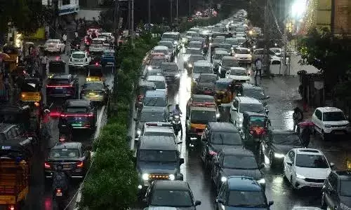 NH-44 stretch in Kamareddy damaged by rains; traffic diversions issued