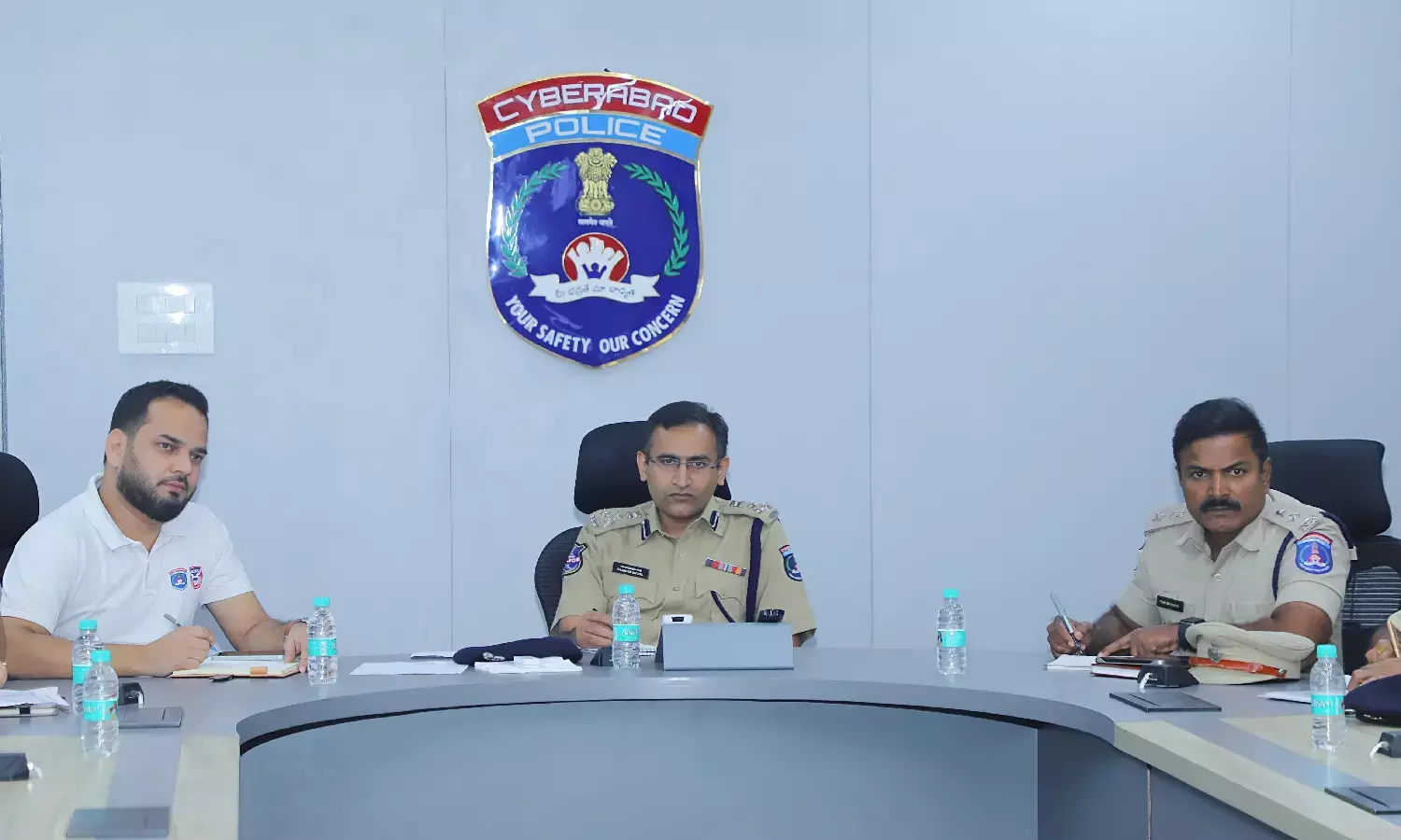 Cyberabad police ask schools to encourage bus travel, carpooling to curb peak-hour traffic