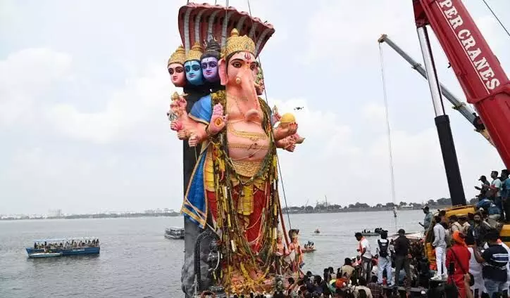 Ganesh immersion ends peacefully in Hyderabad; 1.40 lakh idols immersed: CV Anand Ganesh immersion ends peacefully in Hyderabad; 1.40 lakh idols immersed: CV Anand