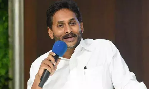 AP farmers hit by urea crisis: YSRCP calls for statewide agitation under āAnnadatha Poruā