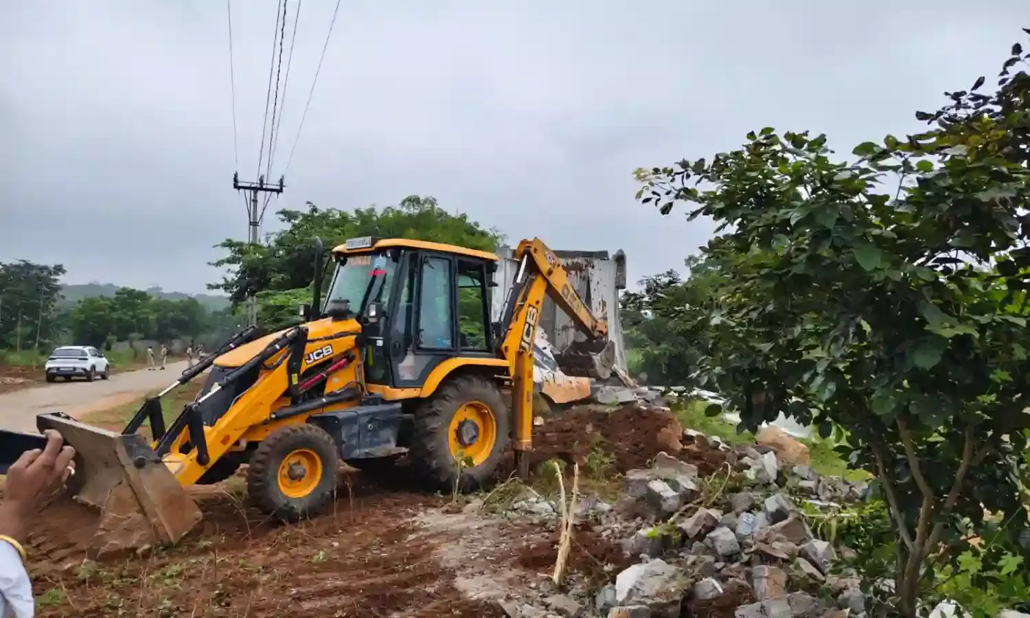 HYDRAA reclaims 12 acres of govt land worth Rs 500 Cr in Shamshabad