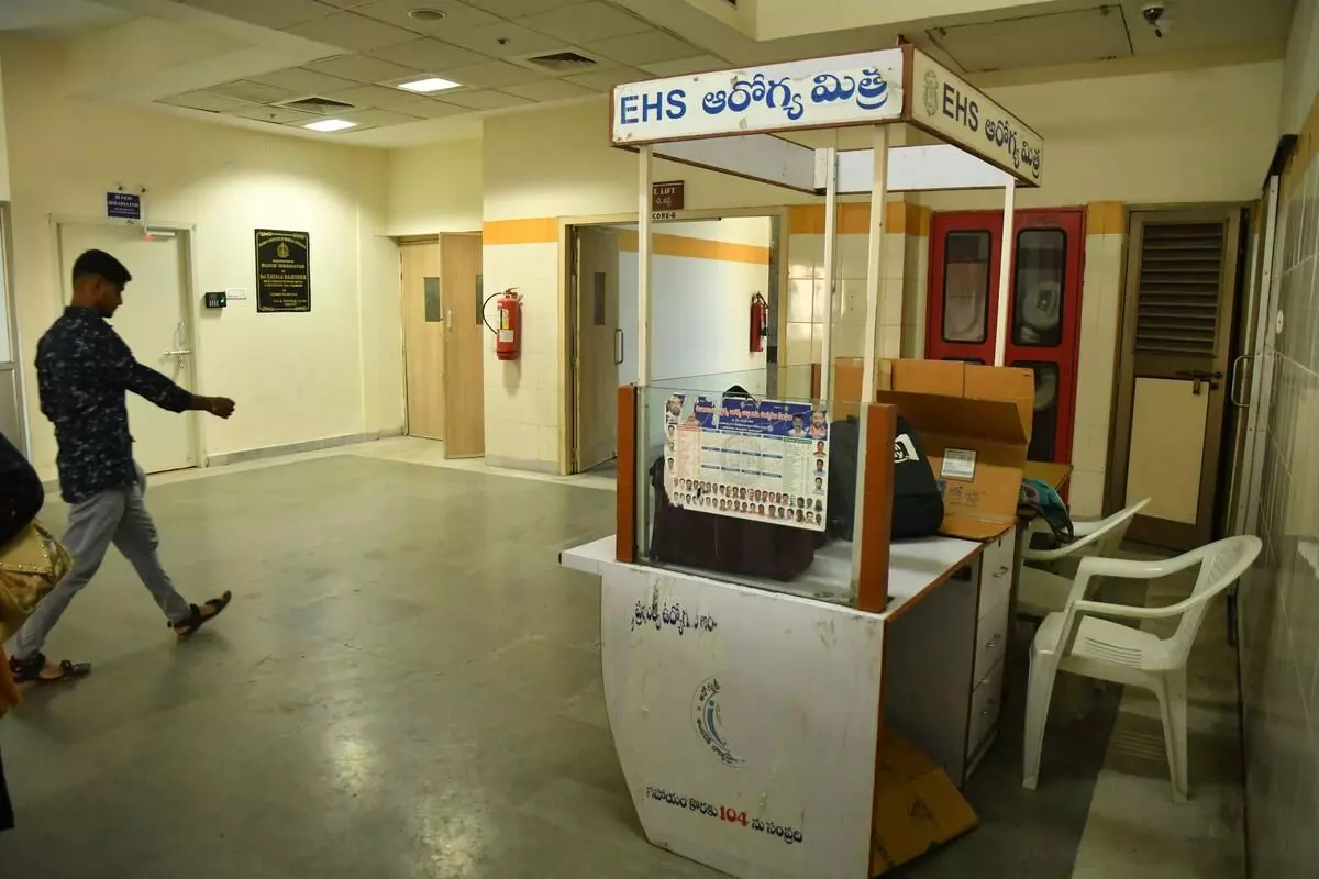 TANHA strikes over Rs 1,000 crore unpaid dues, to stop Aarogyasri services across Telangana TANHA strikes over Rs 1,000 crore unpaid dues, to stop Aarogyasri services across Telangana