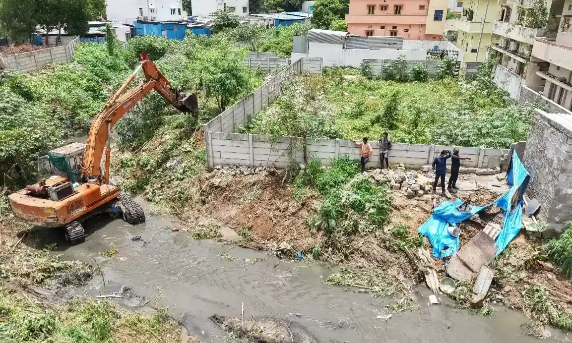 Flood canal encroachments to illegal occupation of public spaces: HYDRAA receives 26 complaints during Prajavani