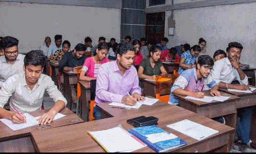 Hyderabad: STFI urges Centre to file review petition against SC order mandating TET for senior teachers