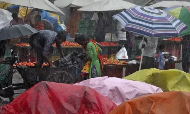 Hyderabad: Here are dos and don’ts for daily wagers to stay safe in rains and floods