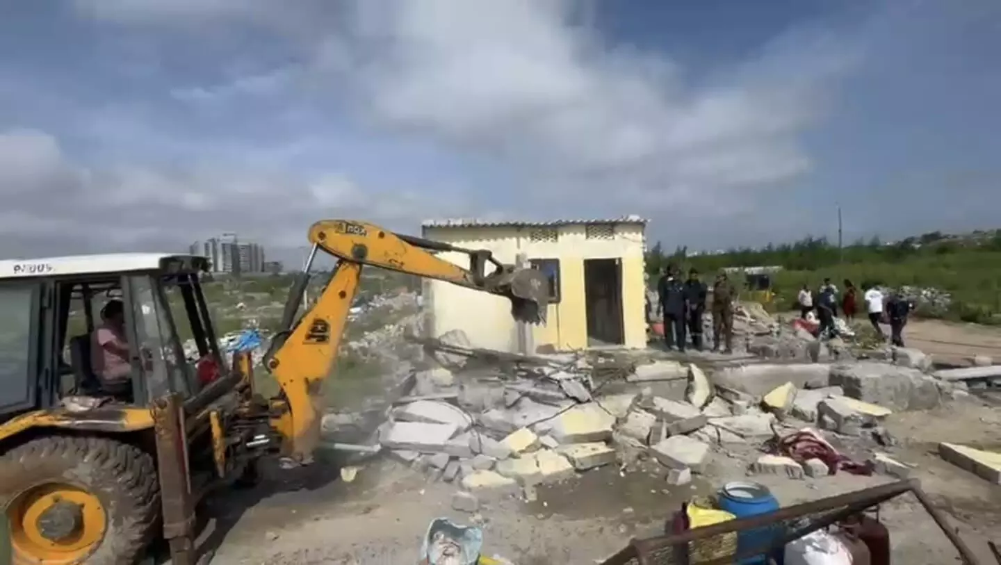 HYDRAA begins drive to reclaim 317 acres of encroached govt land in Gajularamaram HYDRAA begins drive to reclaim 317 acres of encroached govt land in Gajularamaram