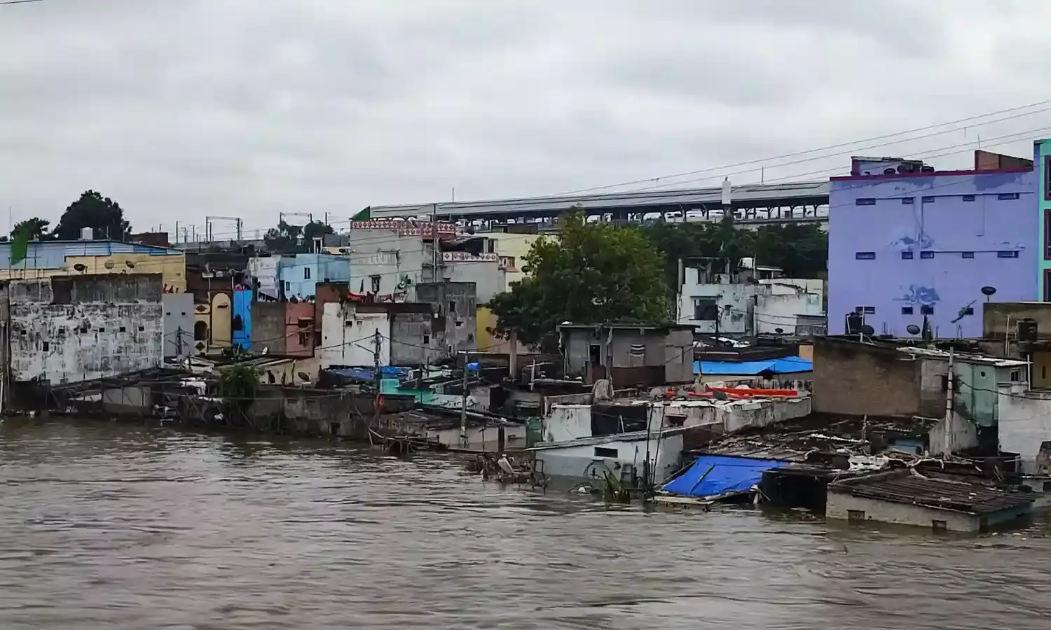 Hyderabad floods: Minister Ponnam inspects affected areas in Old City, KTR blames CM Revanth for crisis