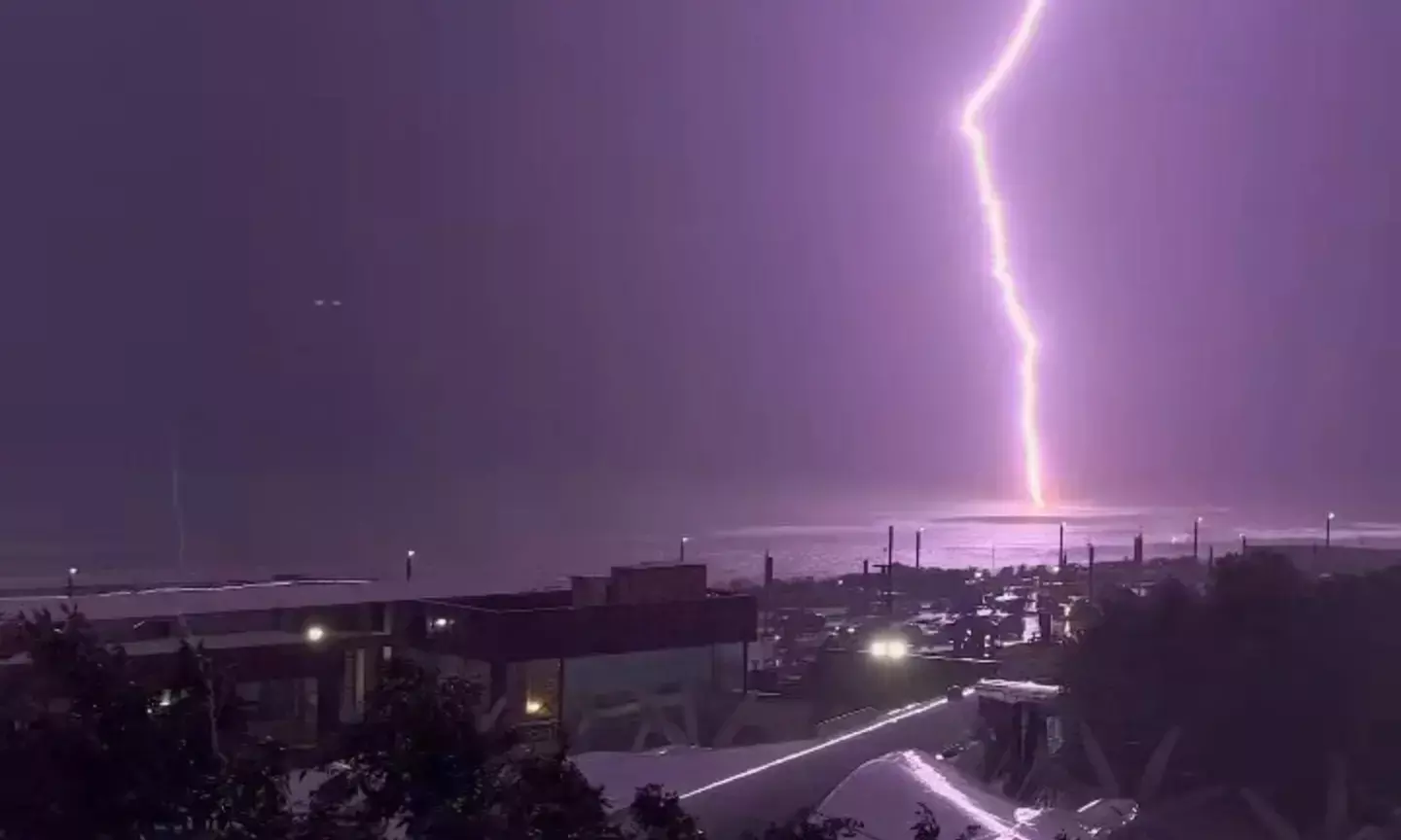 Powerful lightning measuring 120 kA strikes Vizag on Monday night