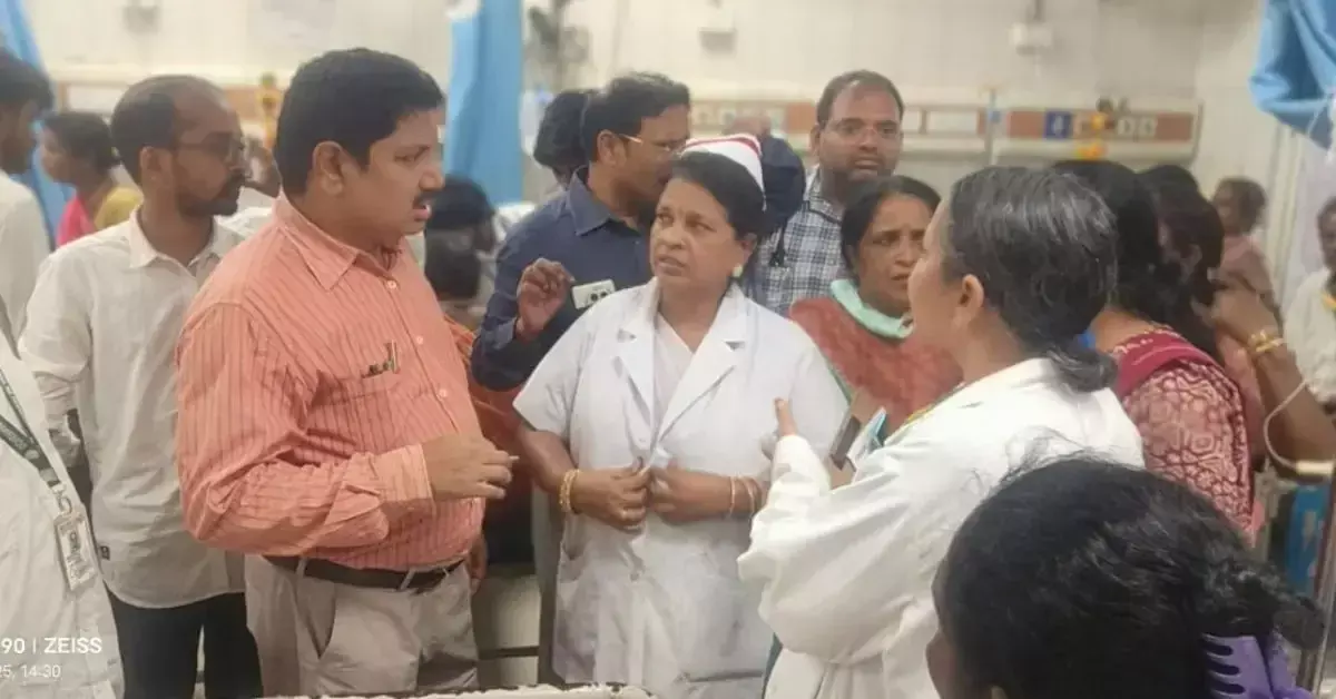 Hot starch spill burns over 15 women, children at Vizag temple