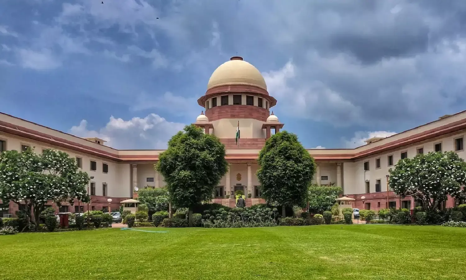 Legal battle over Telanganas 67% quota shfts to high court after SC refusal