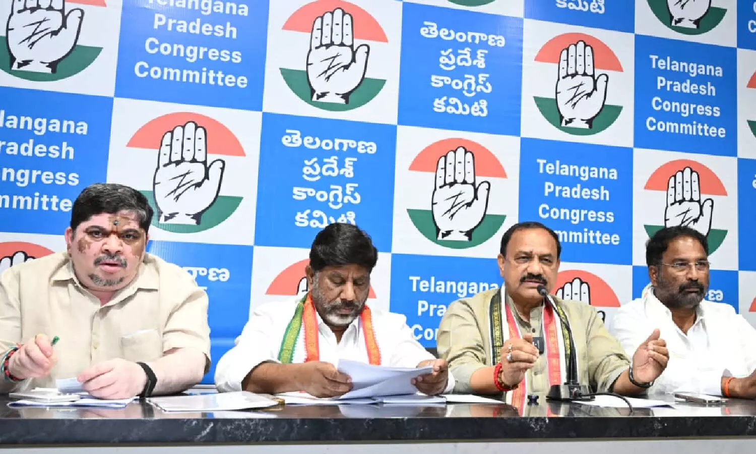Political storm erupts after Telangana HC stays BC quota order; BJP, BRS slam Congress Political storm erupts after Telangana HC stays BC quota order; BJP, BRS slam Congress