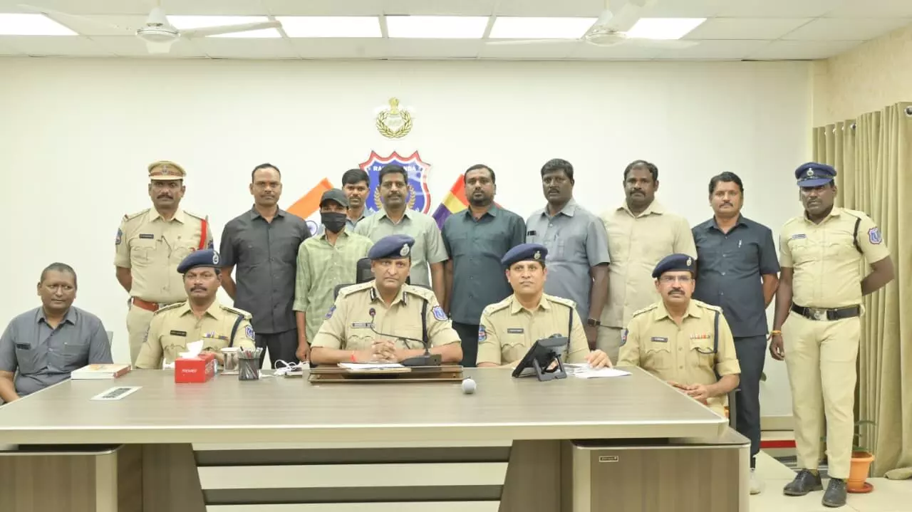 Rachakonda police seize Rs 1 crore worth opium, poppy straw near Keesara, one held from Rajasthan Rachakonda police seize Rs 1 crore worth opium, poppy straw near Keesara, one held from Rajasthan