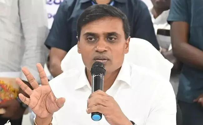 AP liquor scam: SIT searches YSRCP MP Mithun Reddys homes, offices in Yusufguda, Kondapur AP liquor scam: SIT searches YSRCP MP Mithun Reddys homes, offices in Yusufguda, Kondapur