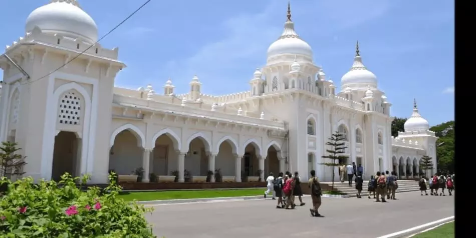 HPS Societys `financial irregularities’: Telangana HC asks Pr Secy SED to examine petitioner’s representation HPS Societys `financial irregularities’: Telangana HC asks Pr Secy SED to examine petitioner’s representation