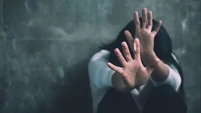 Woman raped, robbed at knifepoint on board Guntur–Charlapalli Saintragachi Express Woman raped, robbed at knifepoint on board Guntur–Charlapalli Saintragachi Express