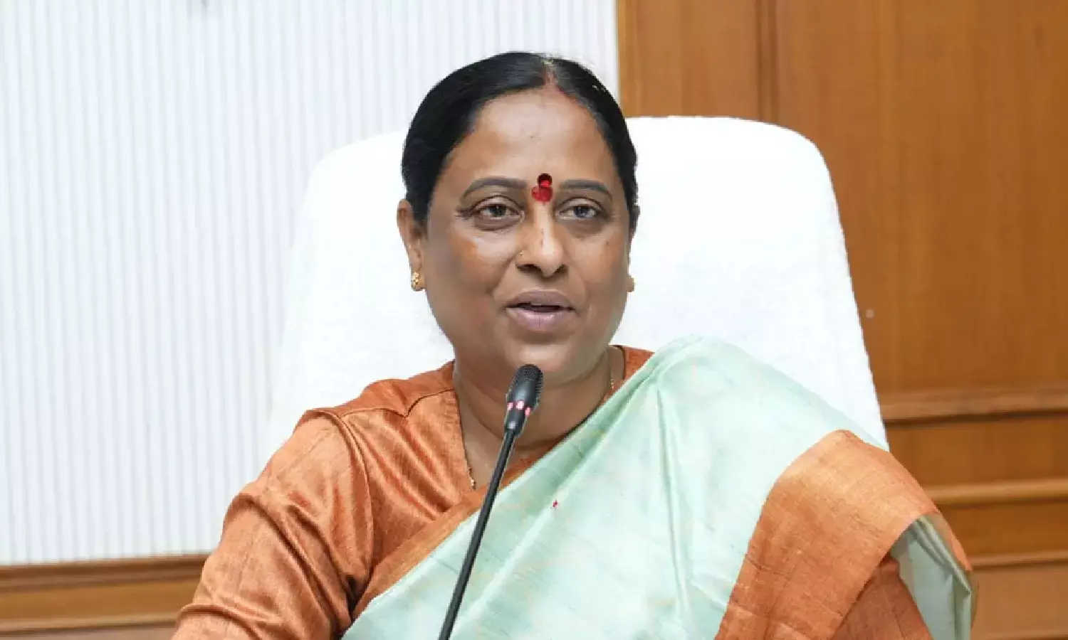 Attack on OSD Sumanth is attack on me: Minister Surekha alleges conspiracy by ‘Reddy lobby’