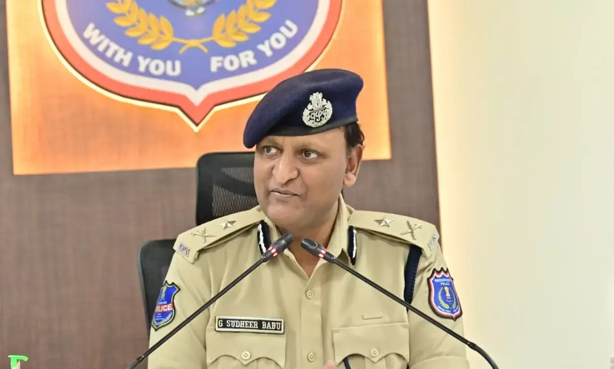 Minor caught with Hashish oil worth Rs 1.15 crore at Ghatkesar railway station