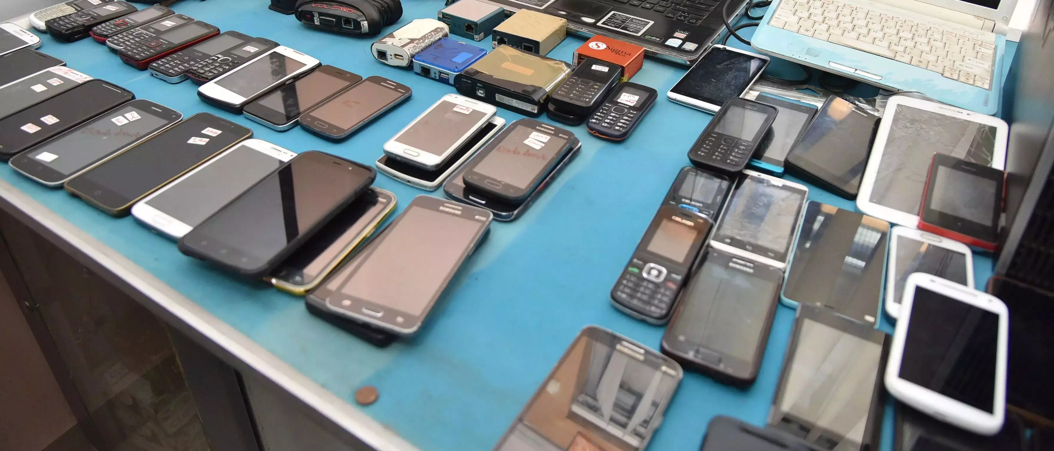 1 lakh stolen mobiles recovered: Telangana leads nation in recovering lost phones via CEIR 1 lakh stolen mobiles recovered: Telangana leads nation in recovering lost phones via CEIR