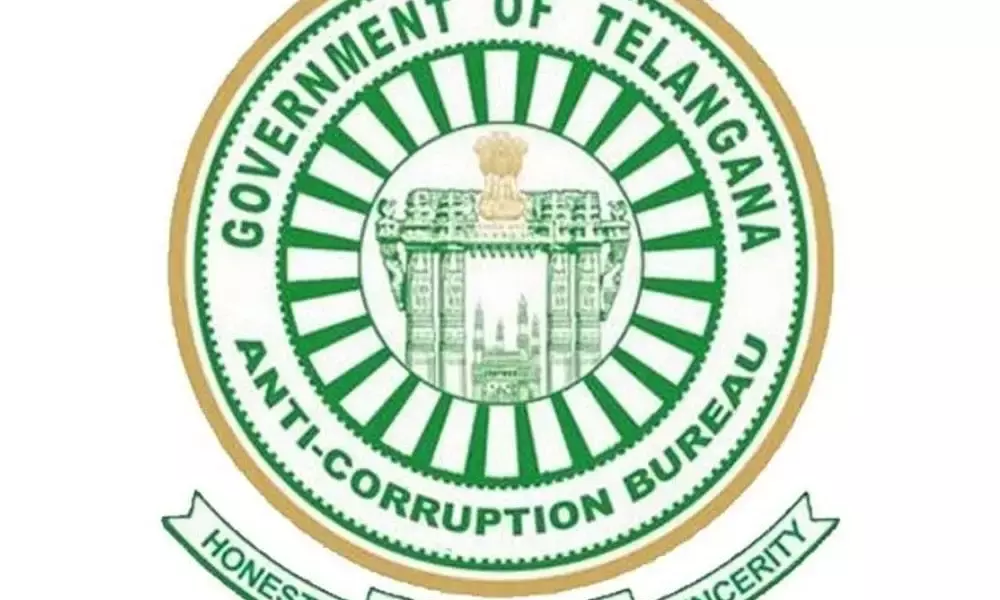 ACB raids RTA check-posts across Telangana, recovers Rs 4 lakh of unaccounted cash