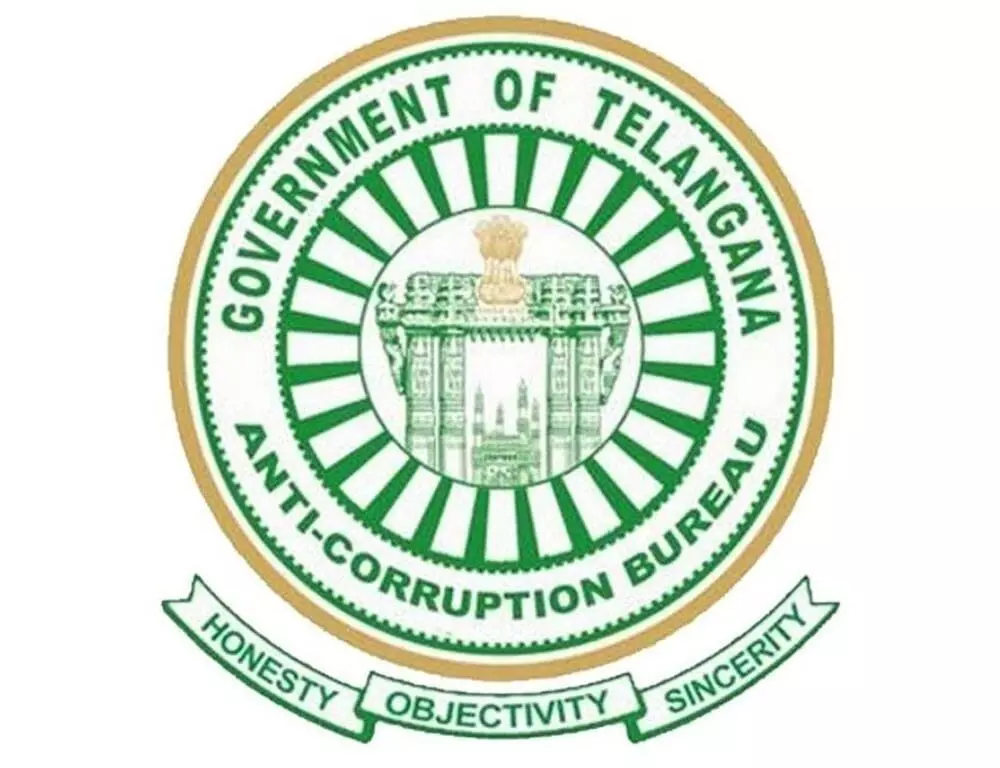 ACB raids RTA check-posts across Telangana, recovers Rs 4 lakh of unaccounted cash ACB raids RTA check-posts across Telangana, recovers Rs 4 lakh of unaccounted cash