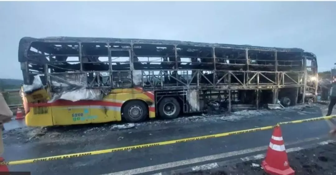 Kurnool tragedy: 19 passengers on board Hyderabad-Bengaluru bus charred to death at Chinnatekuru Kurnool tragedy: 19 passengers on board Hyderabad-Bengaluru bus charred to death at Chinnatekuru