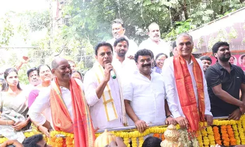 KTR slams Rahul Gandhiās āsilenceā on Telangana govtās treatment of minorities, āBJP-style bulldozer ruleā KTR slams Rahul Gandhiās āsilenceā on Telangana govtās treatment of minorities, āBJP-style bulldozer ruleā
