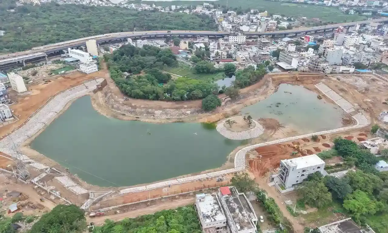 HYDRAA to restore 250-year-old Bum Rukn-ud-Dowla Lake in Old City, reduced from 18 acres to just 4
