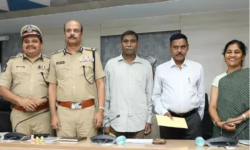 Maoist central committee leaders Chandranna, Prabhat surrender before Telangana DGP Maoist central committee leaders Chandranna, Prabhat surrender before Telangana DGP