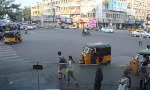 Elevated corridor construction: ParadiseāDairy Farm road shut for nine months from Oct 30; check diversions Elevated corridor construction: ParadiseāDairy Farm road shut for nine months from Oct 30; check diversions