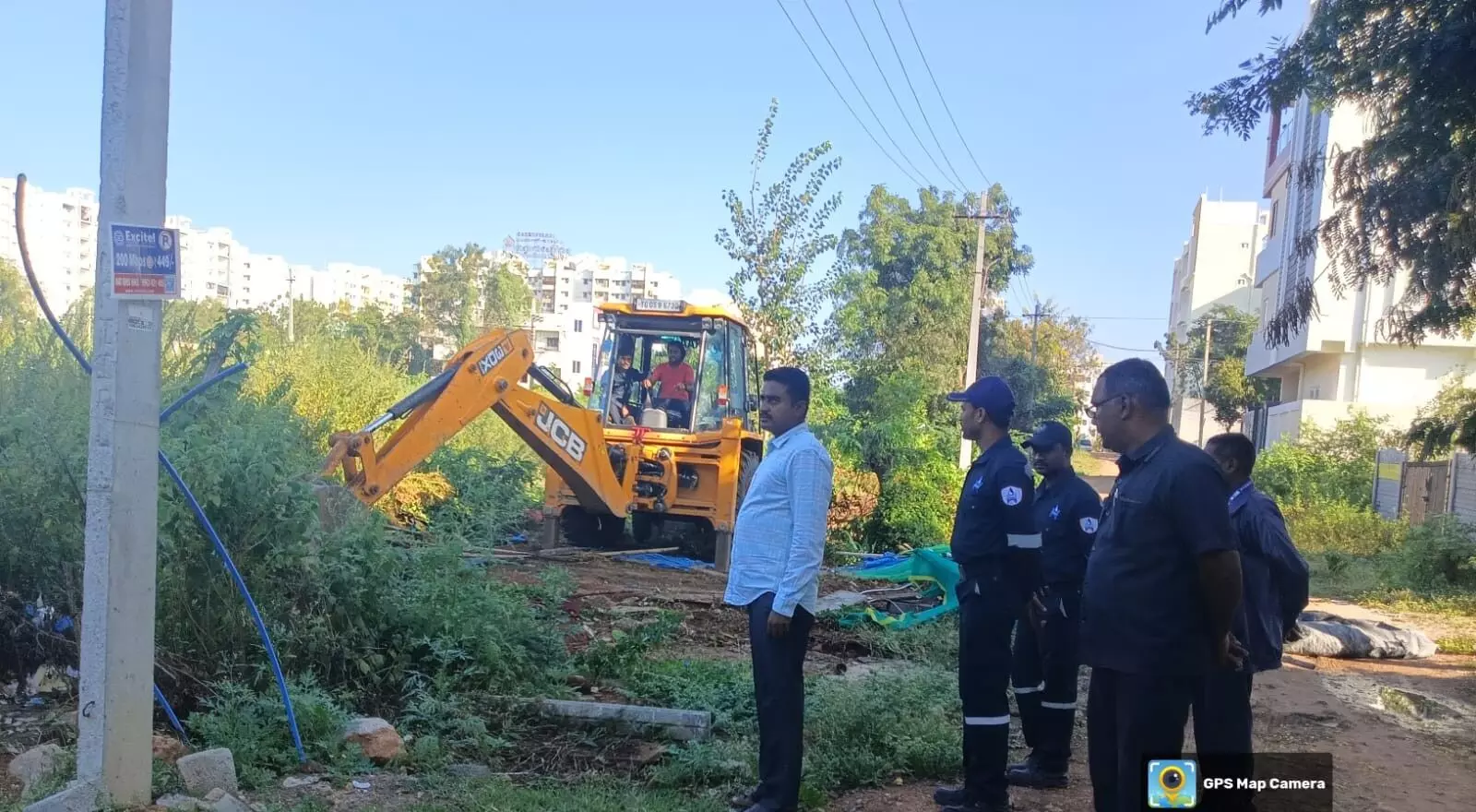 HYDRAA reclaims 4,000 sq yd park site worth over Rs 30 Cr from encroachers in Pocharam HYDRAA reclaims 4,000 sq yd park site worth over Rs 30 Cr from encroachers in Pocharam