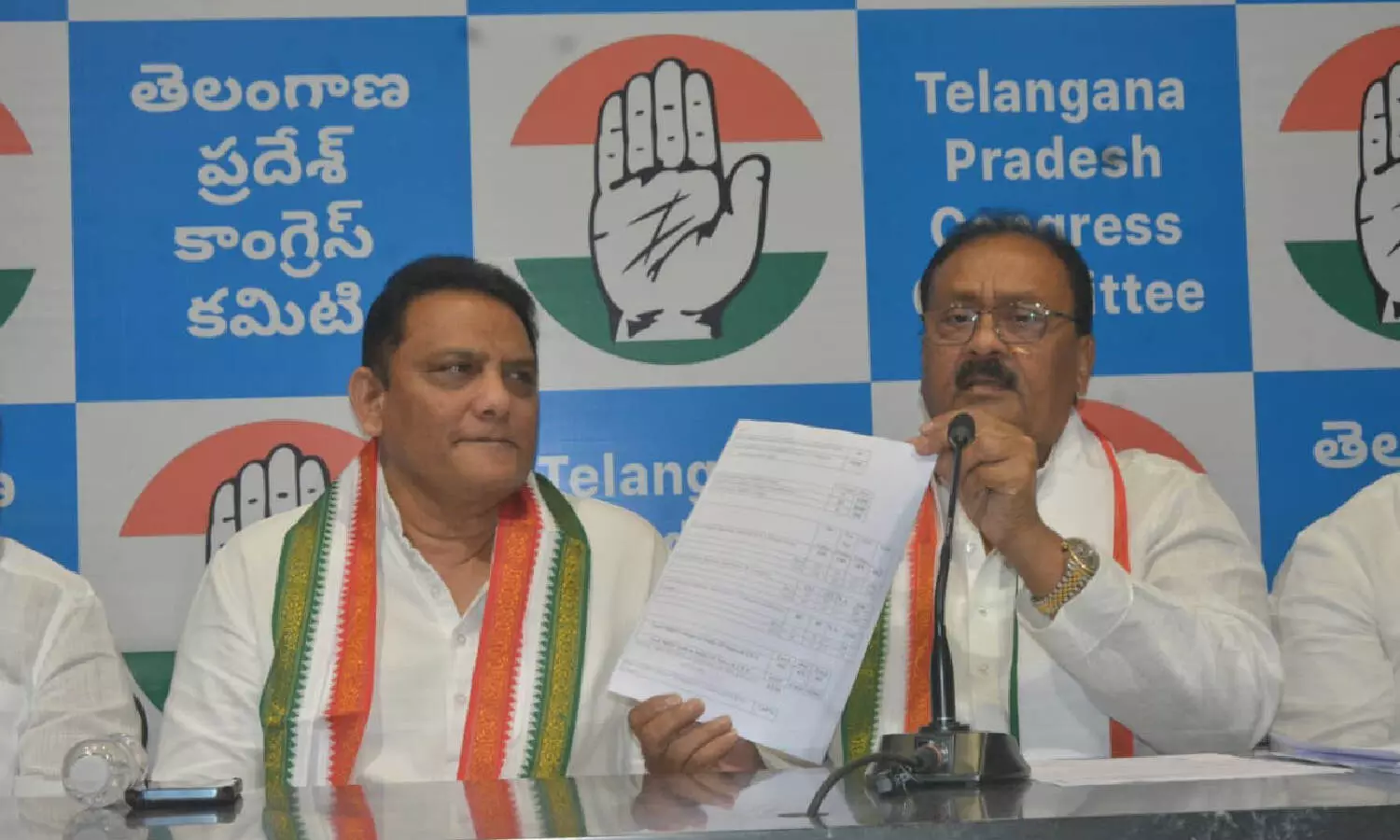 Shabbir Ali, Azharuddin accuse BRS of ignoring Muslims in welfare, education, representation Shabbir Ali, Azharuddin accuse BRS of ignoring Muslims in welfare, education, representation