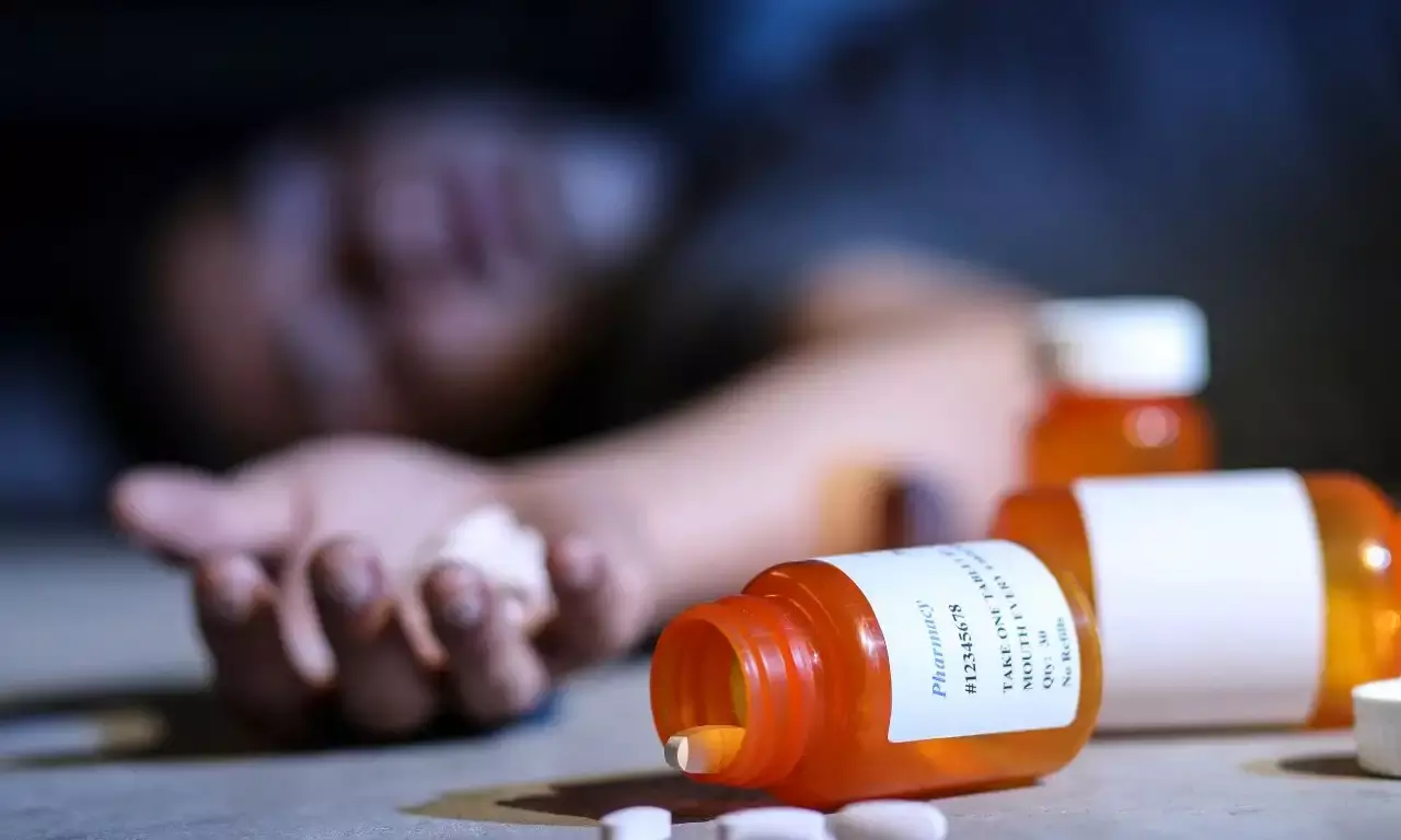 Hyderabad: Man dies of suspected drug overdose at Rajendranagar, two friends test positive for opium