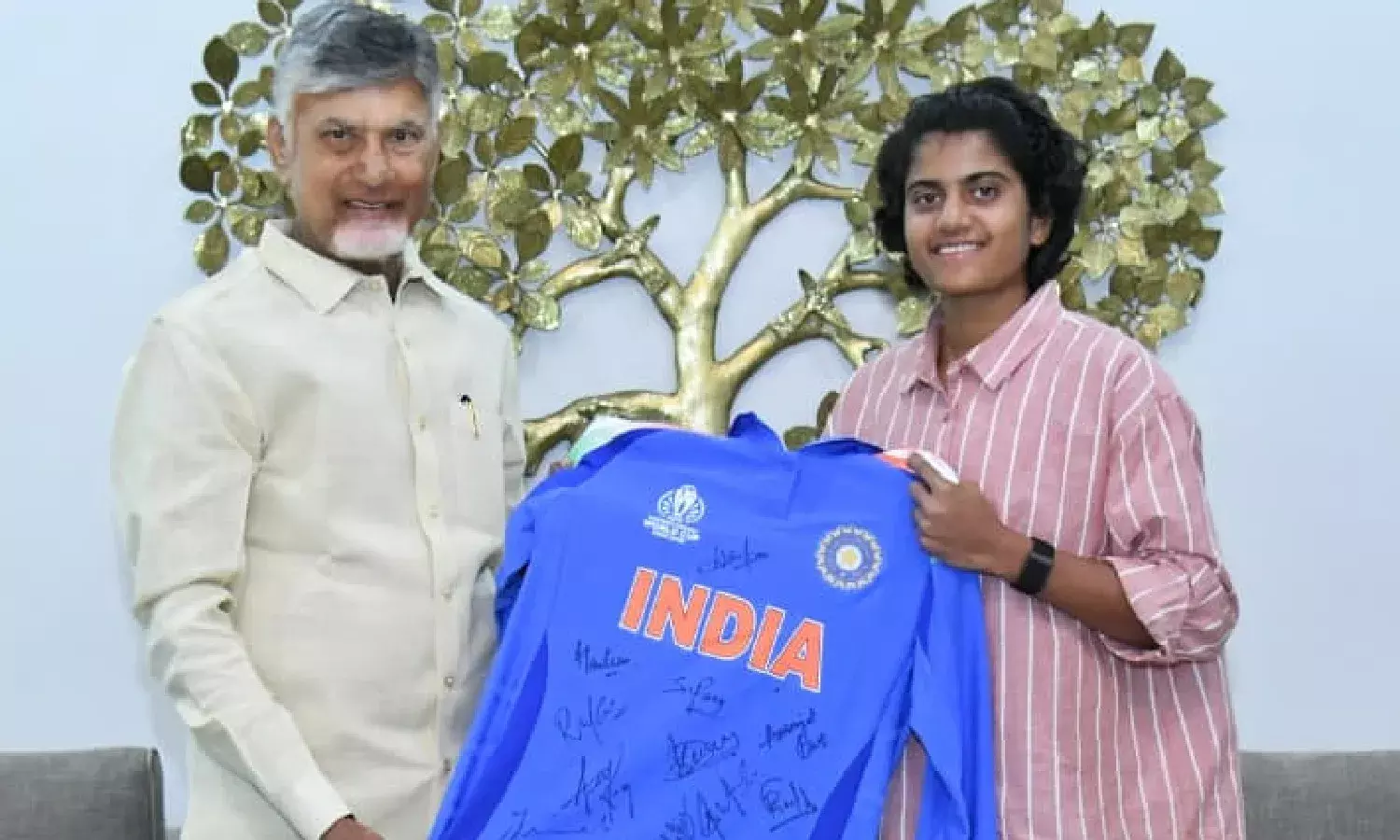 World Cup-winning cricketer Sree Charani honoured by CM Naidu with Rs 2.5 crore, Group-I post
