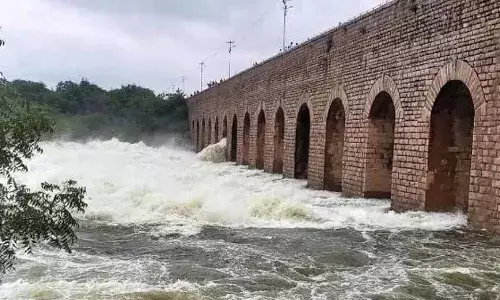Illegal constructions at Osman Sagar, Himayat Sagar: Telangana HC slams state for not responding to PIL Illegal constructions at Osman Sagar, Himayat Sagar: Telangana HC slams state for not responding to PIL