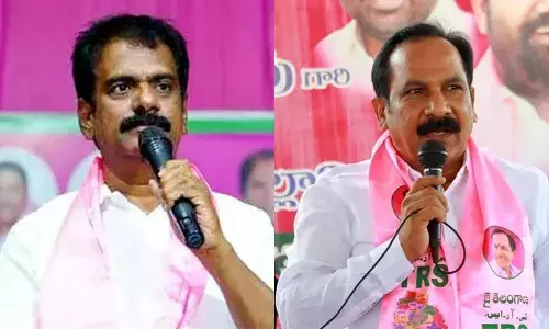 Jubilee Hills by-poll: Election flying squads raid BRS Leaders Janardhan Reddy, Ravinder Rao homes in Hyderabad Jubilee Hills by-poll: Election flying squads raid BRS Leaders Janardhan Reddy, Ravinder Rao homes in Hyderabad