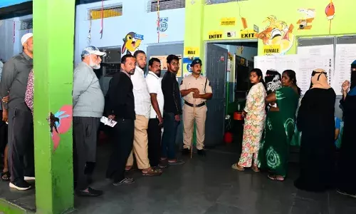 Tension, EVM glitches disrupt Jubilee Hills by-poll in Hyderabad