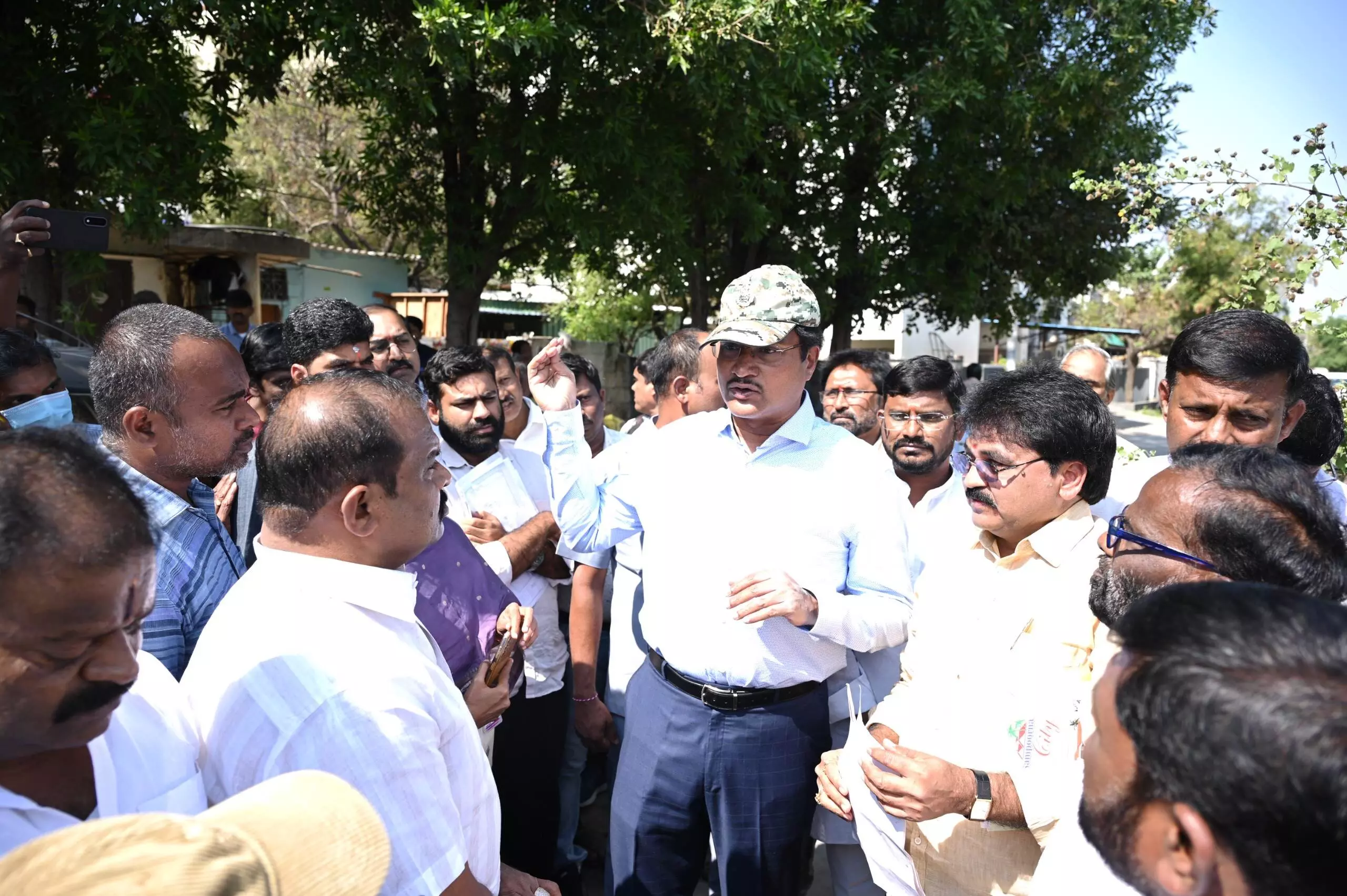 HYDRAA boss Ranganath exposes false FTL markings at Suddakunta lake, orders action on officials