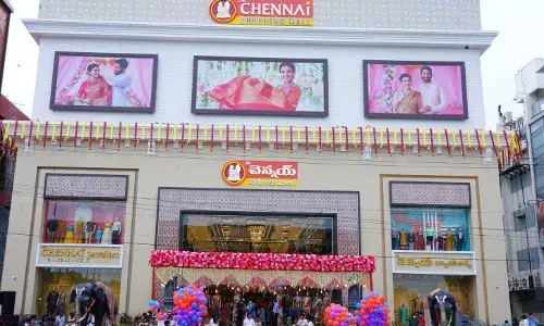 Hyderabad: Consumer panel asks Chennai shopping mall to pay Rs 2.80L for failing to keep gold purchase scheme promises Hyderabad: Consumer panel asks Chennai shopping mall to pay Rs 2.80L for failing to keep gold purchase scheme promises