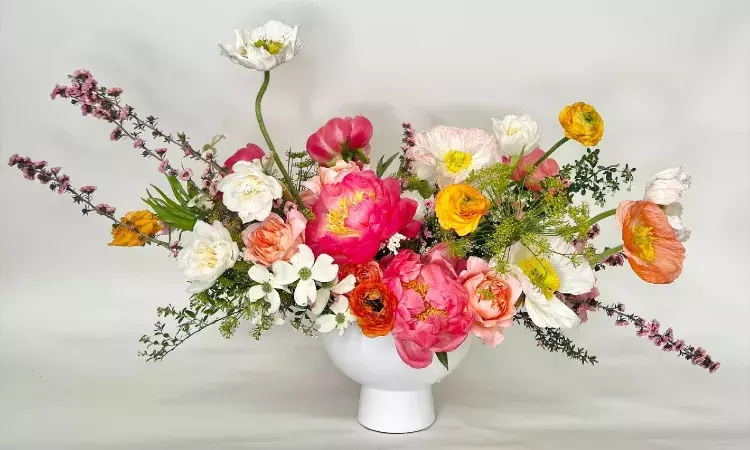 `Not all flowers behave same once they dryā: Here are some creative, eco-friendly possibilities `Not all flowers behave same once they dryā: Here are some creative, eco-friendly possibilities