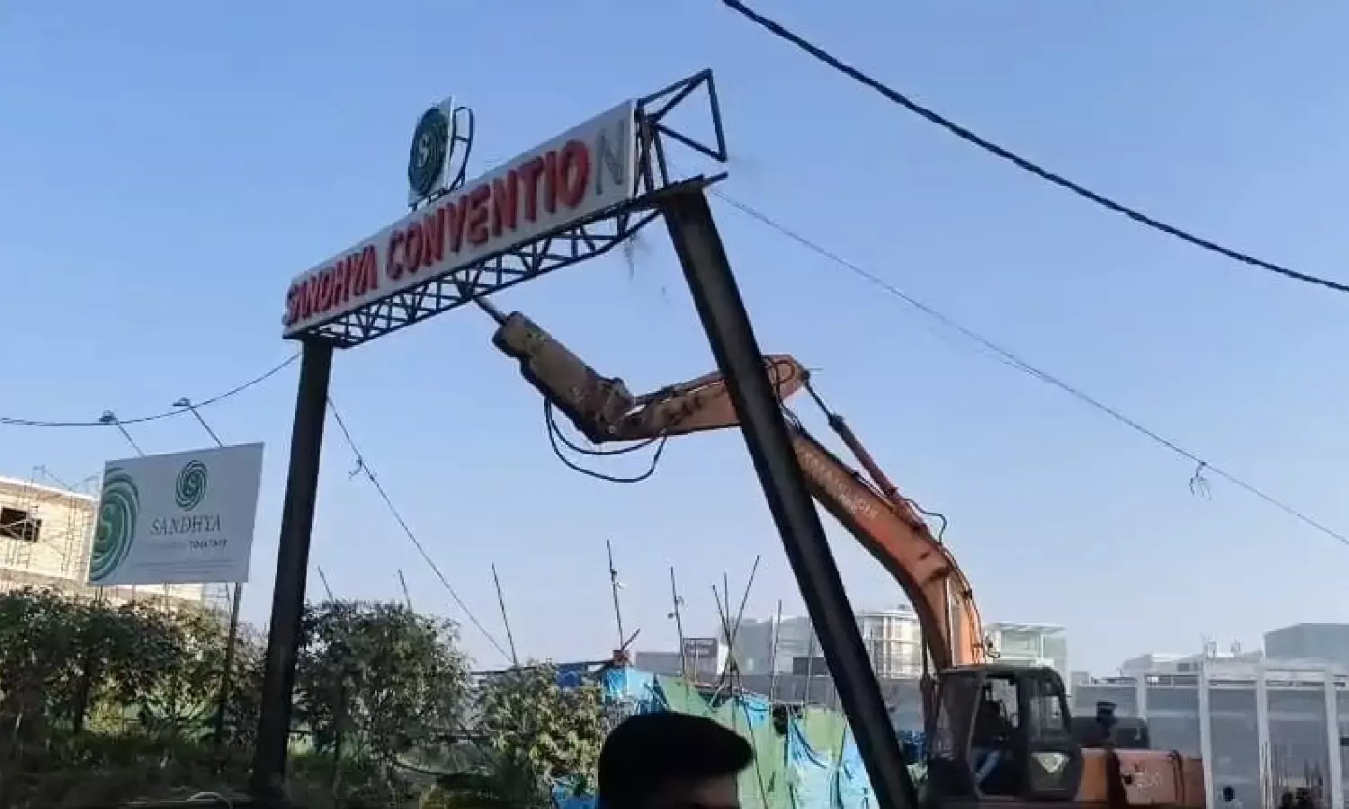 HYDRAA razes encroachments linked to Sandhya Sridhar Rao in Gachibowli, opens blocked FCI colony roads