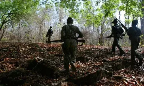 31 Maoists, including top leaders, held in Vijayawada; 27 arrested from four-storey building