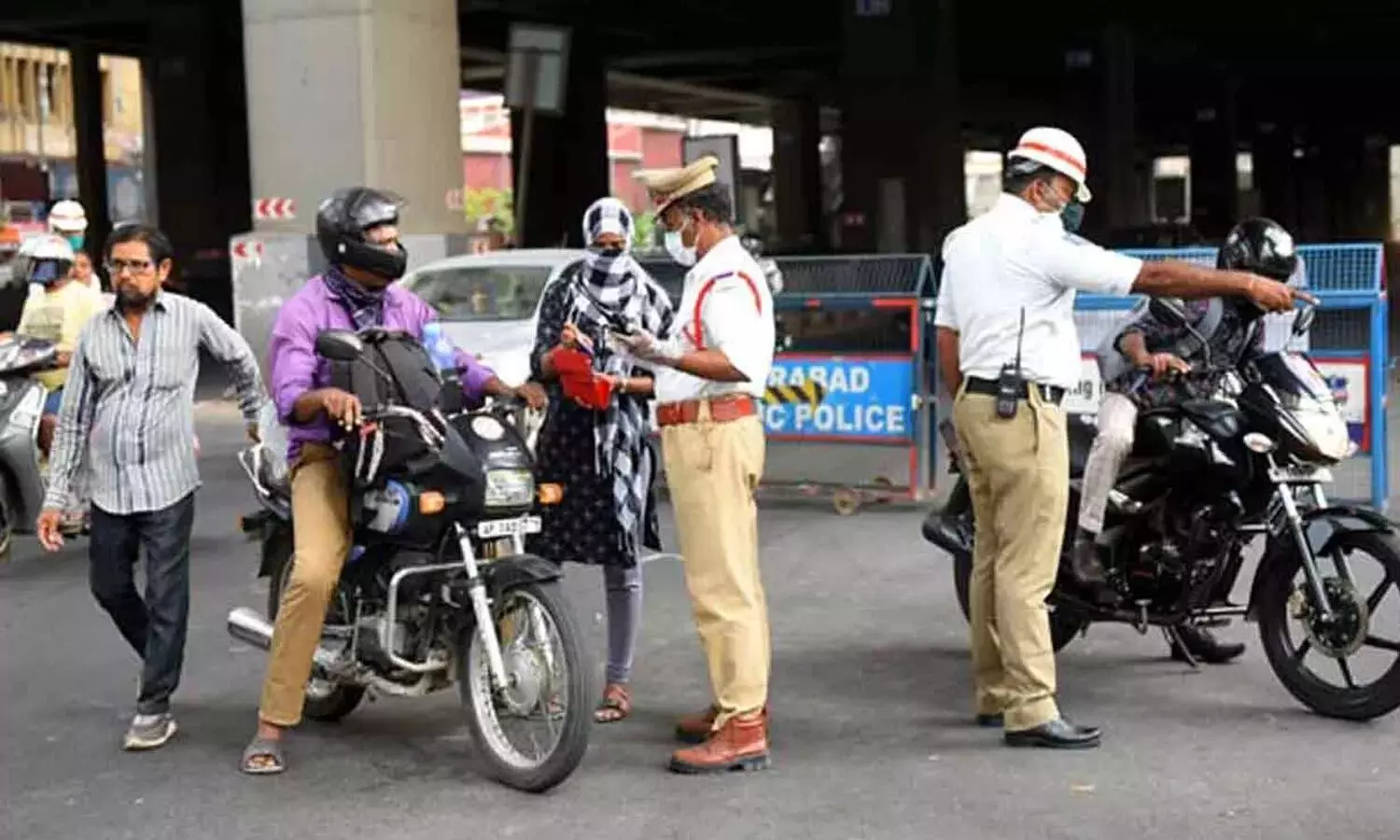 ‘Discounts dilute fear of law’: Telangana HC slams concession system on traffic challans