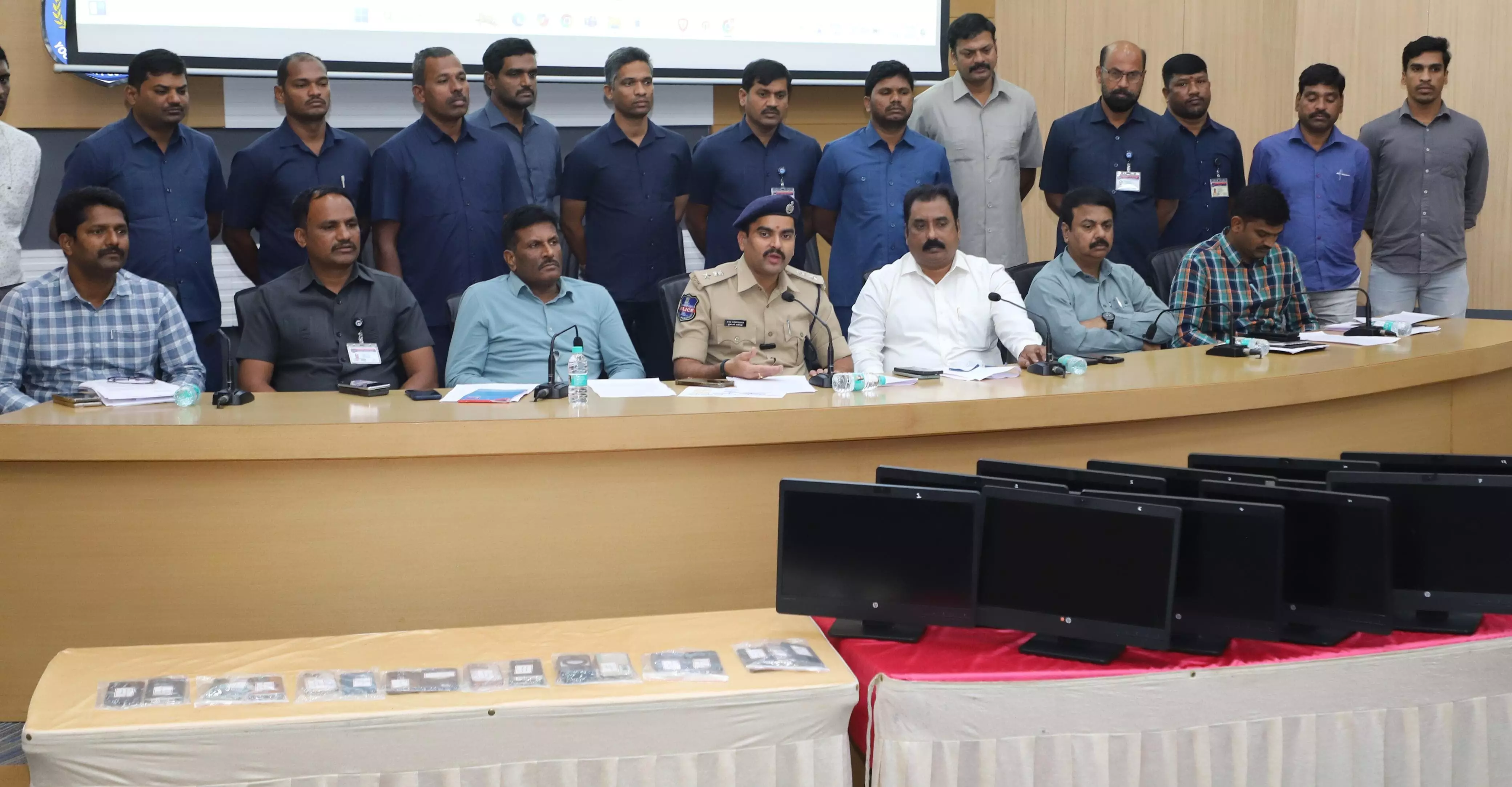 How fake call centre in Madhapur posing as IT firm stole Rs 10 crore from Australians How fake call centre in Madhapur posing as IT firm stole Rs 10 crore from Australians